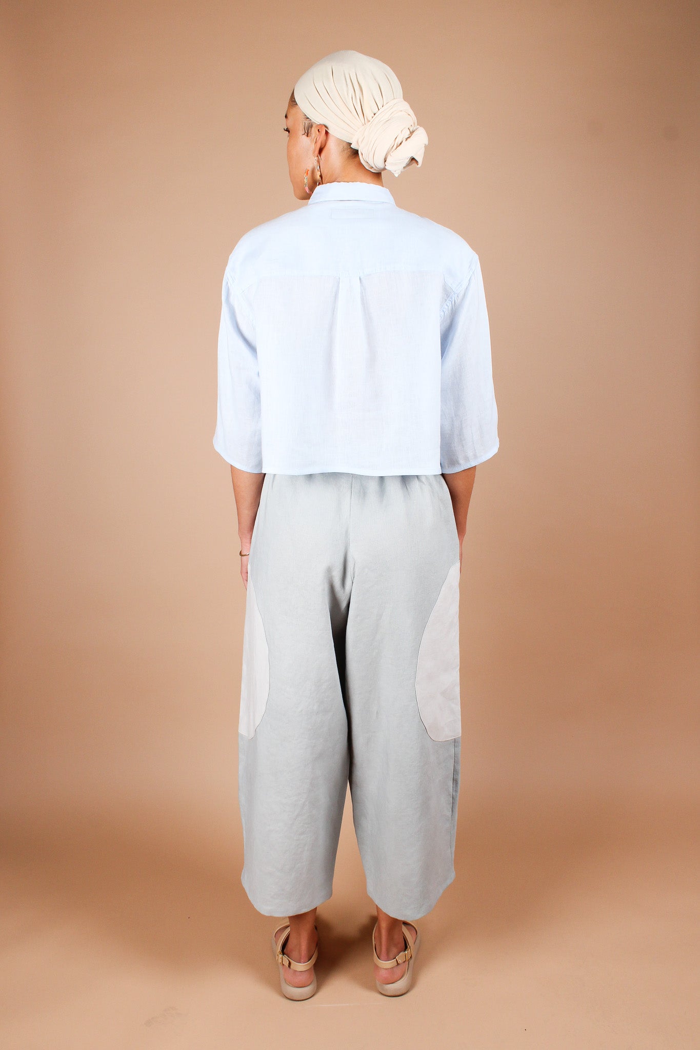Redesigned Linen Crop Shirt in Sky Size M