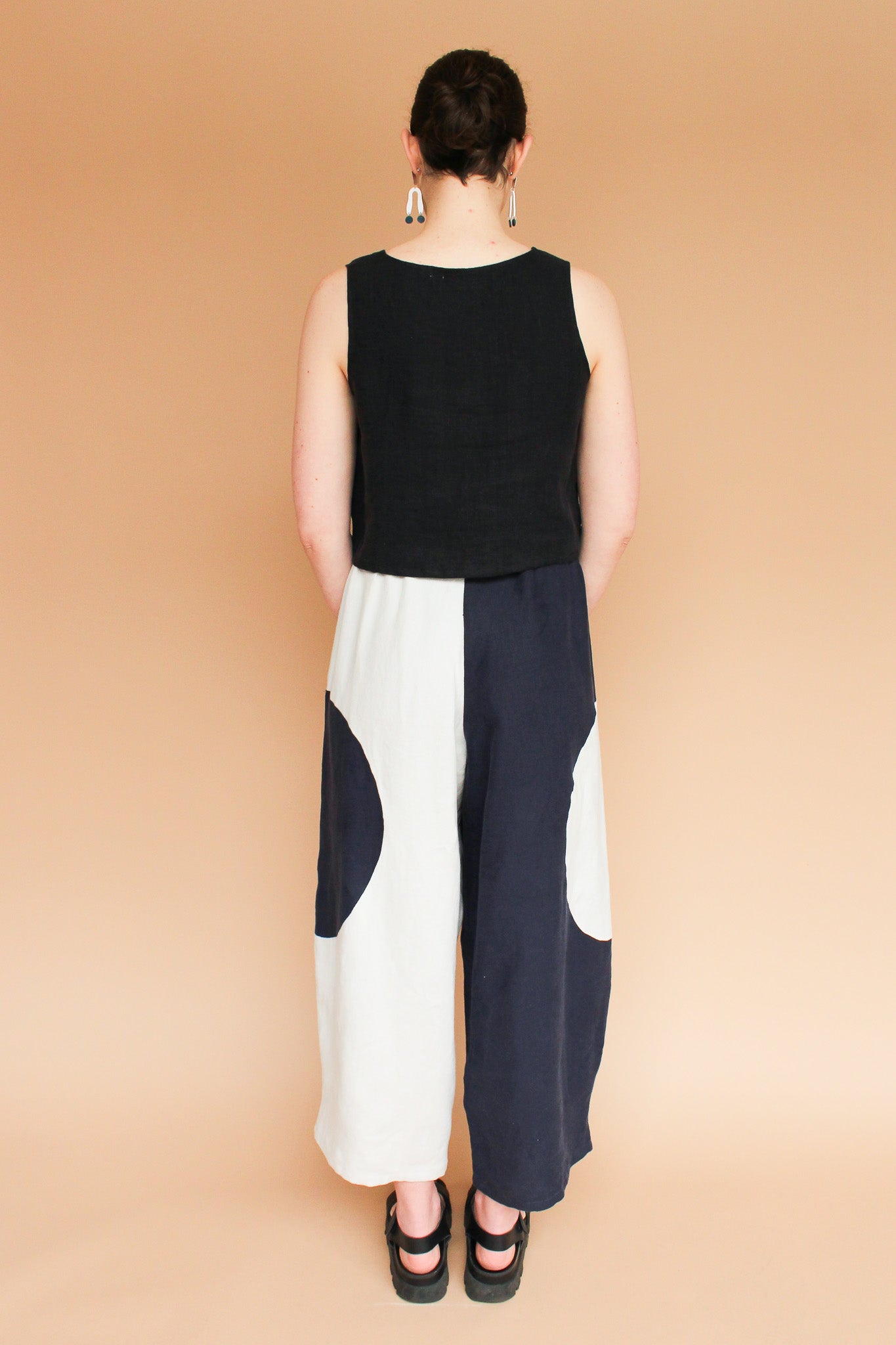 Handmade Linen Crop Tank in Onyx Size S