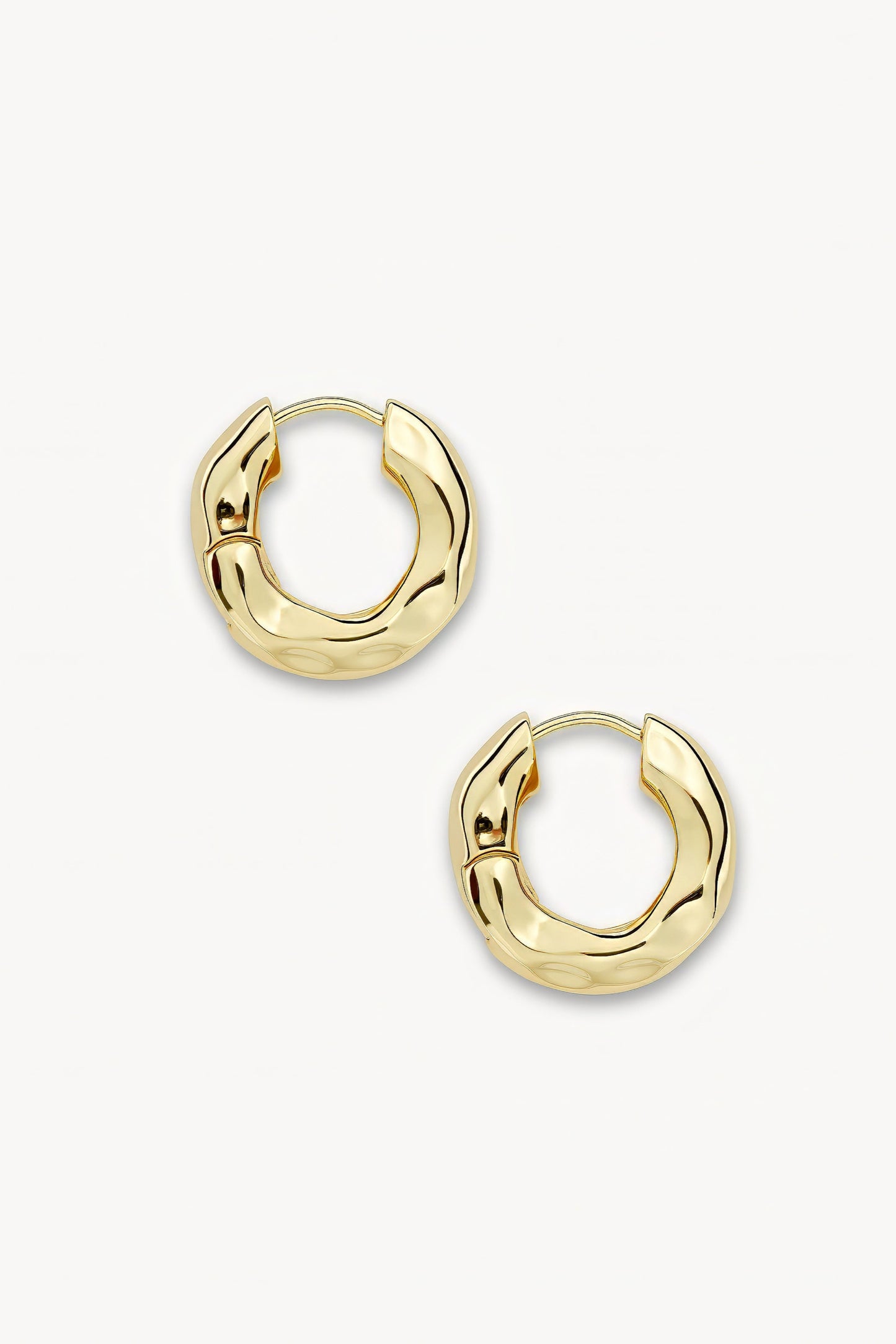 Wavy Chunky Hoops