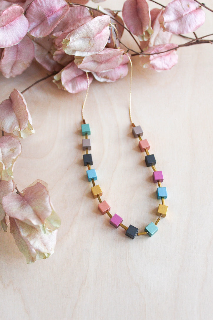 Cube Necklace – COMMUNITY